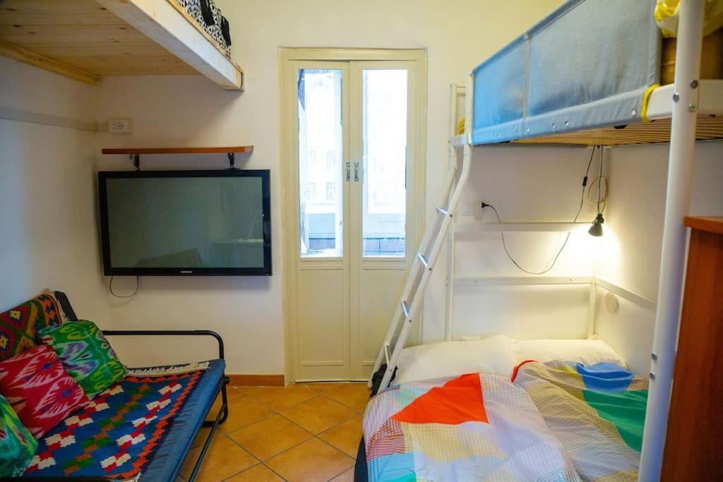 Floor Studio, & Quiet Apartment
