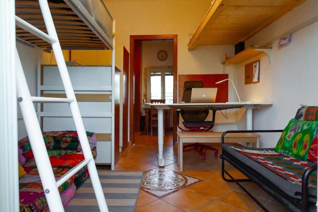 Floor Studio, & Quiet Apartment *